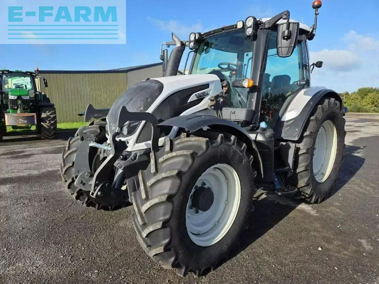 Valtra n124 hitech h5 HiTech - Τρακτέρ: φωτογραφία 1 Valtra n124 hitech h5 HiTech - Τρακτέρ: φωτογραφία 1
