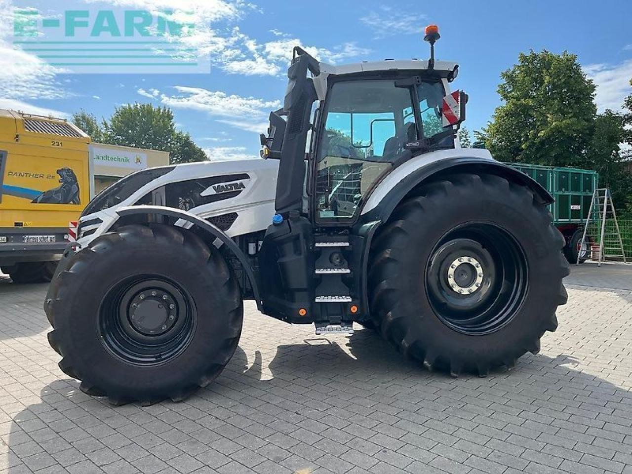 Valtra q245 - Τρακτέρ: φωτογραφία 2 Valtra q245 - Τρακτέρ: φωτογραφία 2