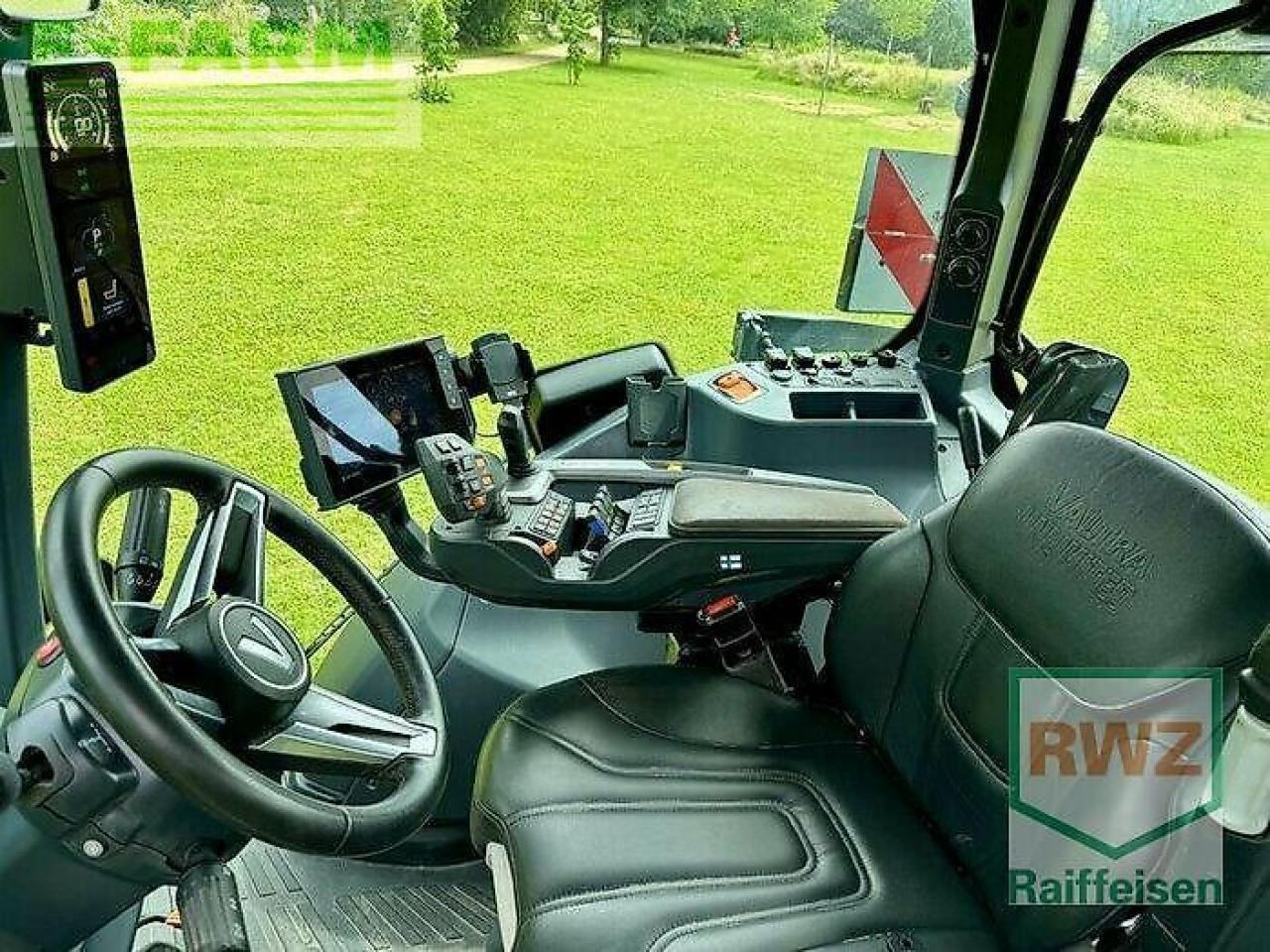 Valtra q305 - Τρακτέρ: φωτογραφία 3 Valtra q305 - Τρακτέρ: φωτογραφία 3