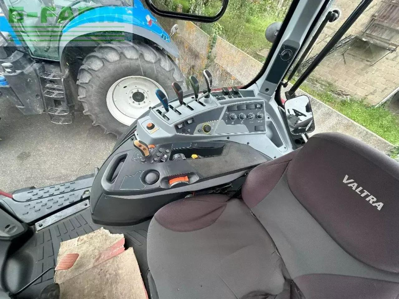 Valtra t 154 hi - Τρακτέρ: φωτογραφία 4 Valtra t 154 hi - Τρακτέρ: φωτογραφία 4