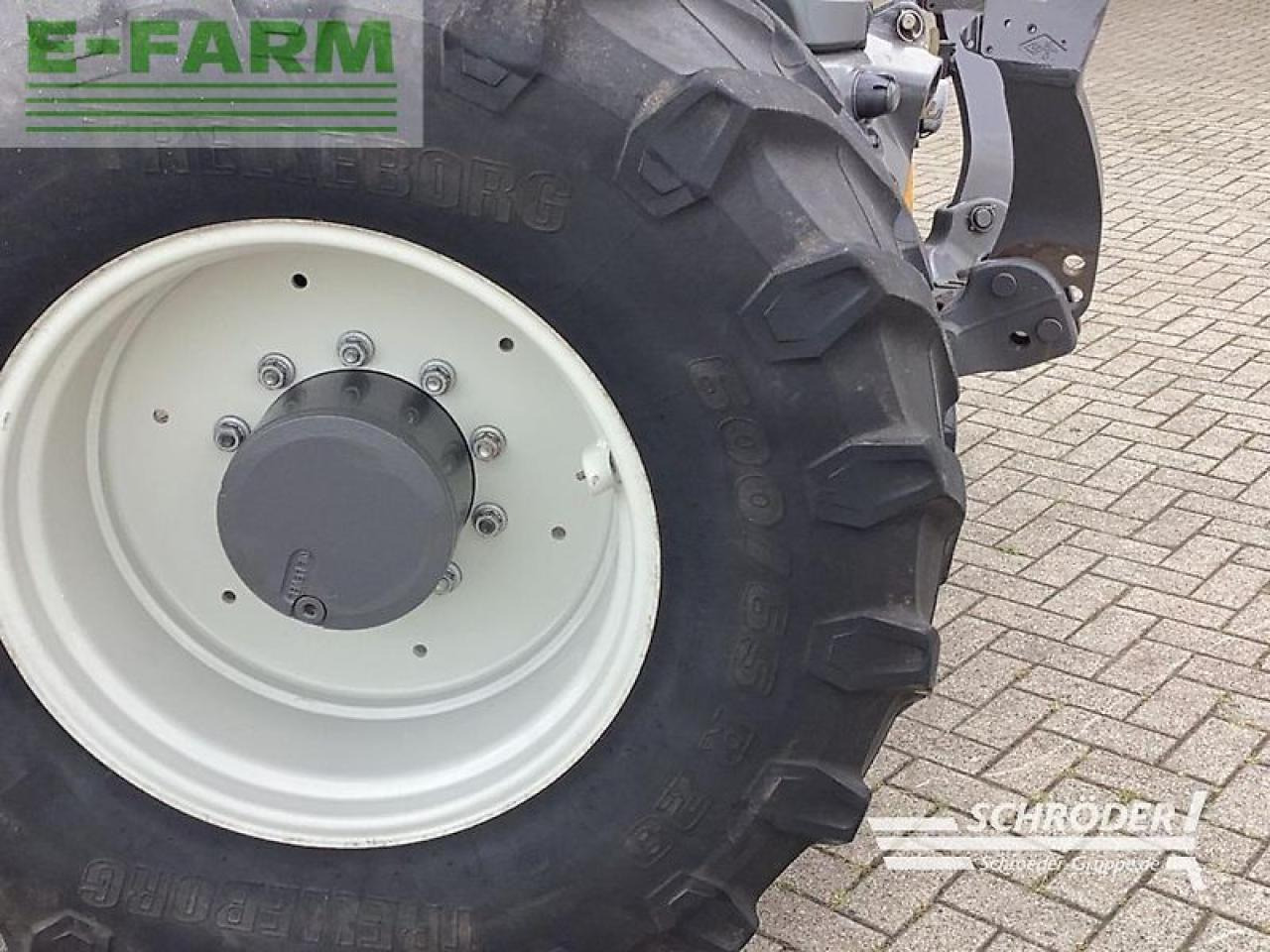 Valtra t 214 d smarttouch - Τρακτέρ: φωτογραφία 3 Valtra t 214 d smarttouch - Τρακτέρ: φωτογραφία 3