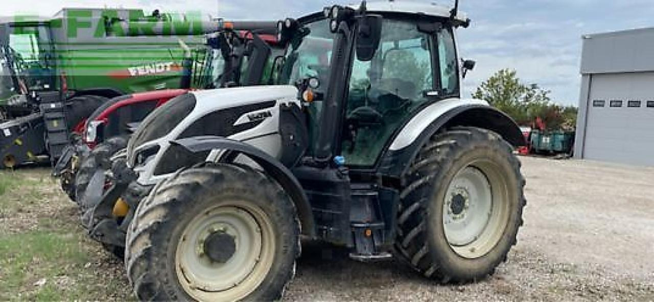 Valtra t135d - Τρακτέρ: φωτογραφία 1 Valtra t135d - Τρακτέρ: φωτογραφία 1