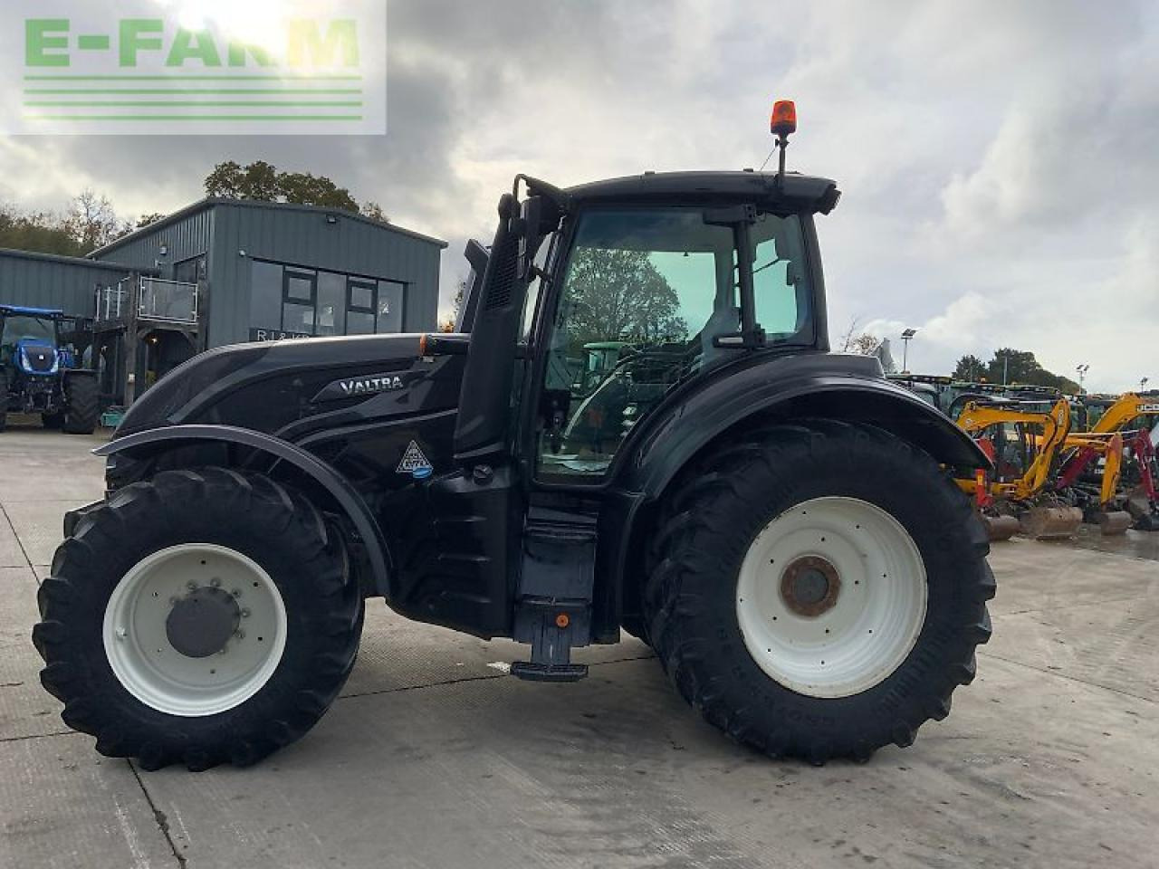 Valtra t174 hi tech tractor (st25043) - Τρακτέρ: φωτογραφία 5 Valtra t174 hi tech tractor (st25043) - Τρακτέρ: φωτογραφία 5