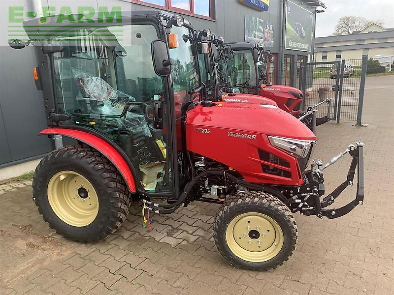 Yanmar yt235v-q - Τρακτέρ: φωτογραφία 1 Yanmar yt235v-q - Τρακτέρ: φωτογραφία 1