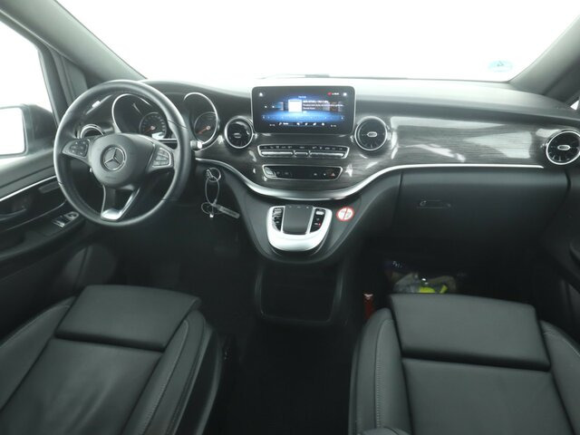 MERCEDES-BENZ EQV 300 Avantgarde Line,lang,7Sitze,2xKlima,LED - Μικρό λεωφορείο, Ηλεκτρικό λεωφορείο: φωτογραφία 2 MERCEDES-BENZ EQV 300 Avantgarde Line,lang,7Sitze,2xKlima,LED - Μικρό λεωφορείο, Ηλεκτρικό λεωφορείο: φωτογραφία 2
