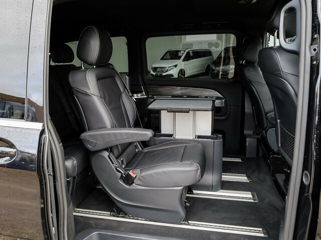 MERCEDES-BENZ EQV 300 Avantgarde,lang,6Sitze,2xSchiebetür el.... - Μικρό λεωφορείο, Ηλεκτρικό λεωφορείο: φωτογραφία 4 MERCEDES-BENZ EQV 300 Avantgarde,lang,6Sitze,2xSchiebetür el.... - Μικρό λεωφορείο, Ηλεκτρικό λεωφορείο: φωτογραφία 4