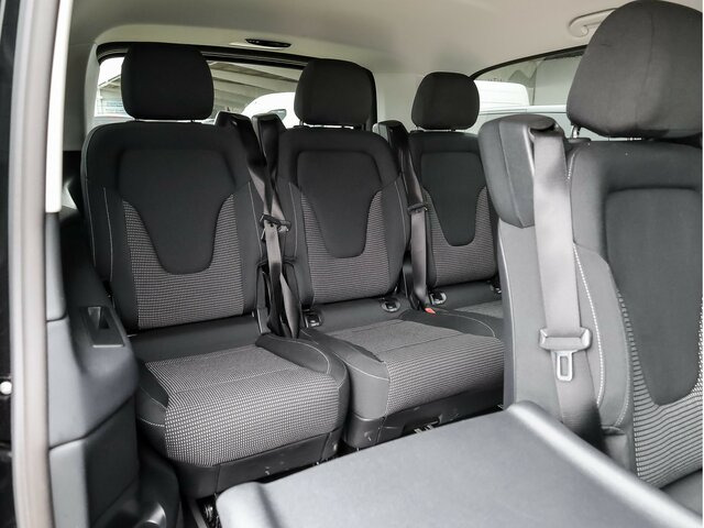 MERCEDES-BENZ EQV 300 Extralang,8Sitze,2xelektr.Schiebetür,LED - Επιβατικό βαν, Ηλεκτρικό van: φωτογραφία 4 MERCEDES-BENZ EQV 300 Extralang,8Sitze,2xelektr.Schiebetür,LED - Επιβατικό βαν, Ηλεκτρικό van: φωτογραφία 4