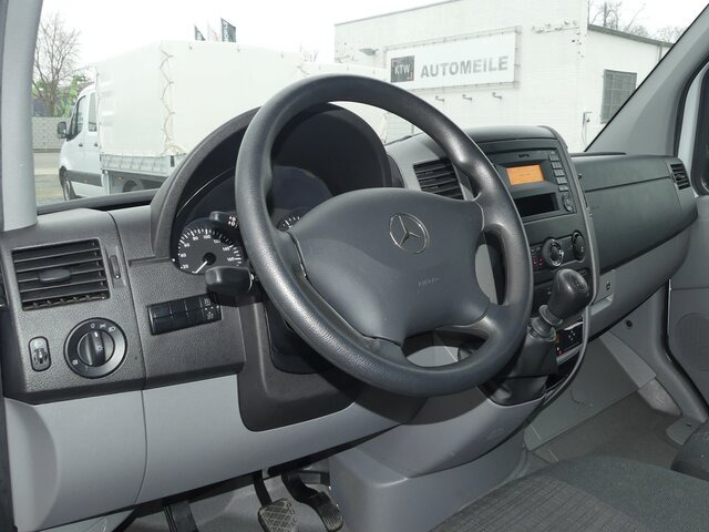 MERCEDES-BENZ Sprinter 311 CDI DOKA Pritsche,AHK,Standheizung - Επαγγελματικό αυτοκίνητο με μουσαμά, Διπλοκάμπινο ελαφρύ επαγγελματικό: φωτογραφία 4 MERCEDES-BENZ Sprinter 311 CDI DOKA Pritsche,AHK,Standheizung - Επαγγελματικό αυτοκίνητο με μουσαμά, Διπλοκάμπινο ελαφρύ επαγγελματικό: φωτογραφία 4