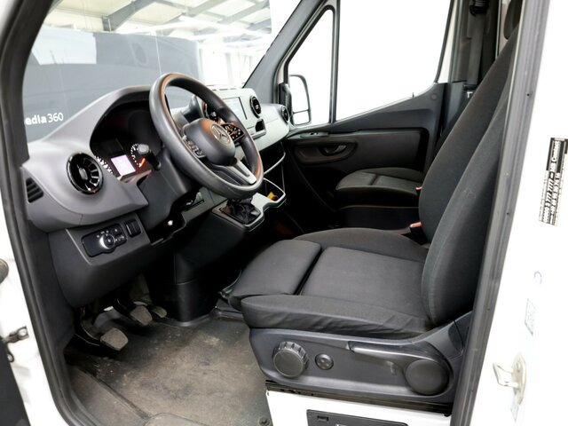 MERCEDES-BENZ Sprinter 314 CDI DOKA,Allrad,Standheizung - Επαγγελματικό αυτοκίνητο με μουσαμά, Διπλοκάμπινο ελαφρύ επαγγελματικό: φωτογραφία 2 MERCEDES-BENZ Sprinter 314 CDI DOKA,Allrad,Standheizung - Επαγγελματικό αυτοκίνητο με μουσαμά, Διπλοκάμπινο ελαφρύ επαγγελματικό: φωτογραφία 2