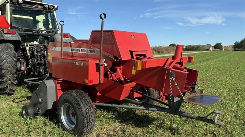 Massey Ferguson 1839 Småballe presser - Μηχάνημα περιτύλιξης: φωτογραφία 4 Massey Ferguson 1839 Småballe presser - Μηχάνημα περιτύλιξης: φωτογραφία 4