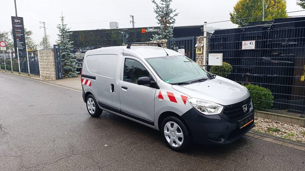 Dacia Dokker Transporter, Kastenwagen, Werkstattschränke - Μικρό βαν: φωτογραφία 1 Dacia Dokker Transporter, Kastenwagen, Werkstattschränke - Μικρό βαν: φωτογραφία 1