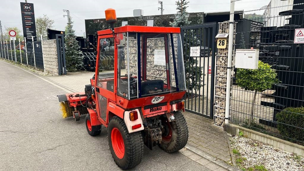 Hako 2300 D Kleintraktor, hyrd. Kehrmaschine, Zapfwelle - Δημοτικό τρακτέρ: φωτογραφία 4 Hako 2300 D Kleintraktor, hyrd. Kehrmaschine, Zapfwelle - Δημοτικό τρακτέρ: φωτογραφία 4