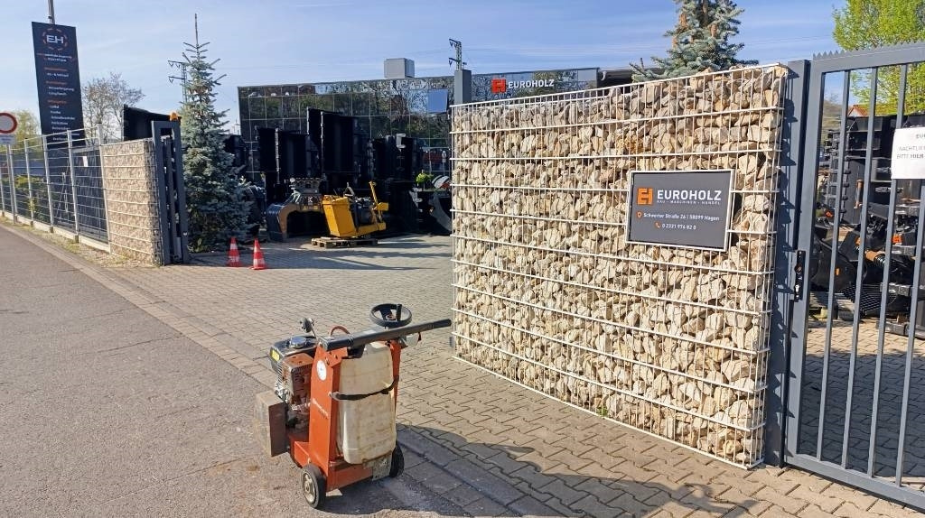Husqvarna FS 400 LV Fugenschneider Bj 2017 mit Motorproblem - Φρέζα ασφάλτου: φωτογραφία 1 Husqvarna FS 400 LV Fugenschneider Bj 2017 mit Motorproblem - Φρέζα ασφάλτου: φωτογραφία 1