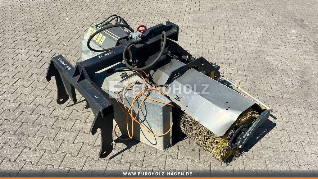 Kehrmaschine passend Kramer 420 950 2300 mm gebr - Σκούπα: φωτογραφία 4 Kehrmaschine passend Kramer 420 950 2300 mm gebr - Σκούπα: φωτογραφία 4