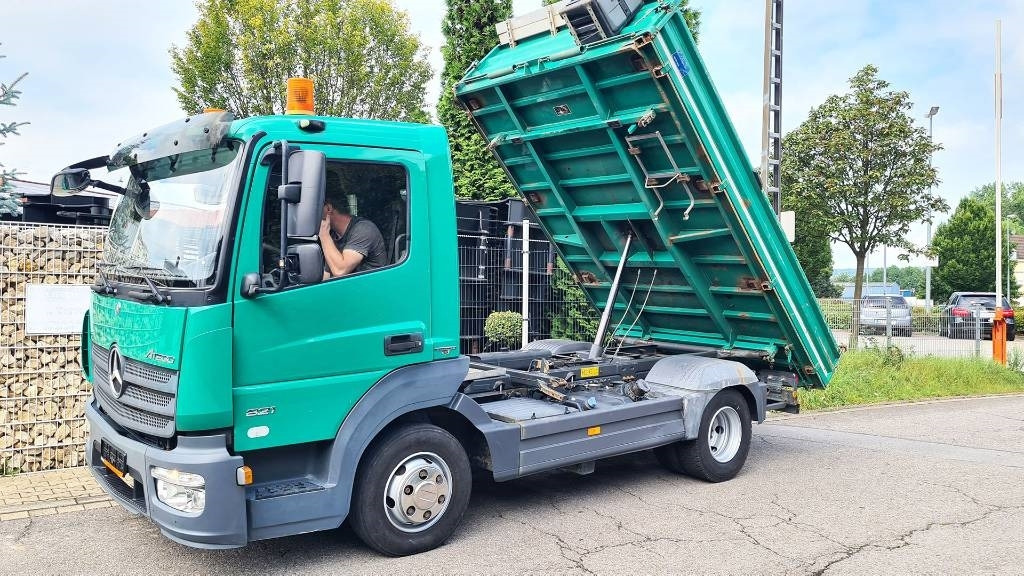 Mercedes-Benz Atego 821, 3-Seiten Meiller, Alubordwände, Kipper  - Φορτηγό φόρτωσης γάντζου: φωτογραφία 1 Mercedes-Benz Atego 821, 3-Seiten Meiller, Alubordwände, Kipper  - Φορτηγό φόρτωσης γάντζου: φωτογραφία 1