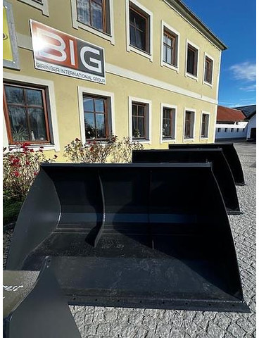 Big Volumenschaufel 220 cm mit Merlo ZM2 Aufnahme - Κουβας: φωτογραφία 1 Big Volumenschaufel 220 cm mit Merlo ZM2 Aufnahme - Κουβας: φωτογραφία 1