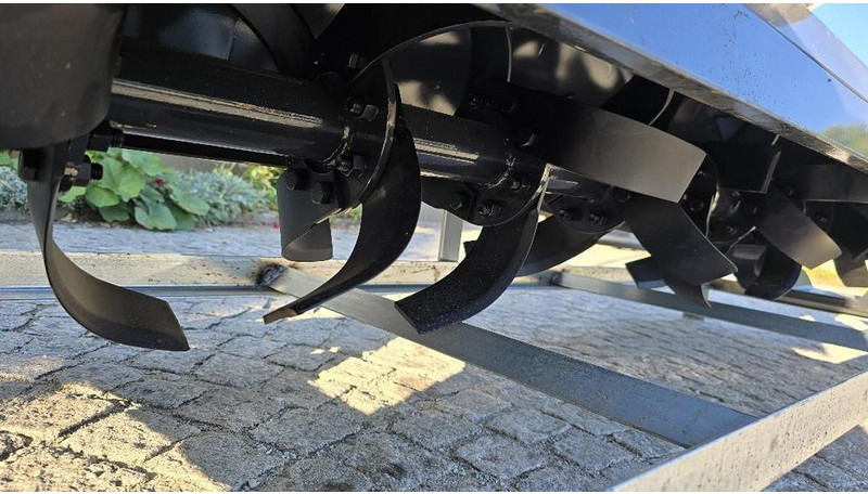 Wolverine Anbaufräse mit Bobcat 115cm Aufnahme TL-12-73 W - Παρελκόμενα: φωτογραφία 3 Wolverine Anbaufräse mit Bobcat 115cm Aufnahme TL-12-73 W - Παρελκόμενα: φωτογραφία 3