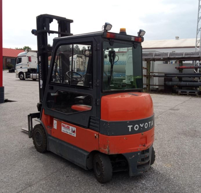 Toyota 7FBMF35 - Περονοφόρο όχημα: φωτογραφία 5 Toyota 7FBMF35 - Περονοφόρο όχημα: φωτογραφία 5