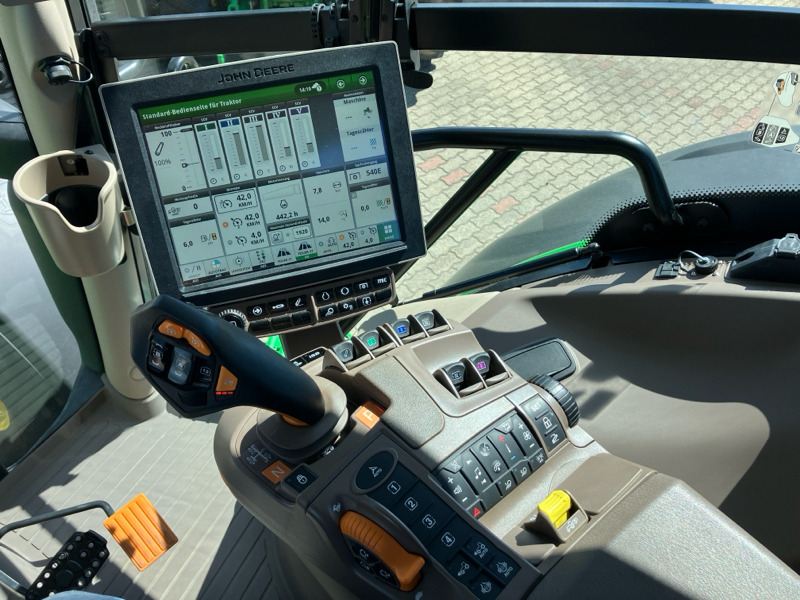 John Deere 6R215/ Garantie bis April 2027 - Τρακτέρ: φωτογραφία 4 John Deere 6R215/ Garantie bis April 2027 - Τρακτέρ: φωτογραφία 4