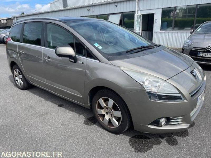 5008 STYLE 1.6 HDI 115cv 7PL- 08/2013/- 226500KM - Αυτοκίνητο: φωτογραφία 4 5008 STYLE 1.6 HDI 115cv 7PL- 08/2013/- 226500KM - Αυτοκίνητο: φωτογραφία 4