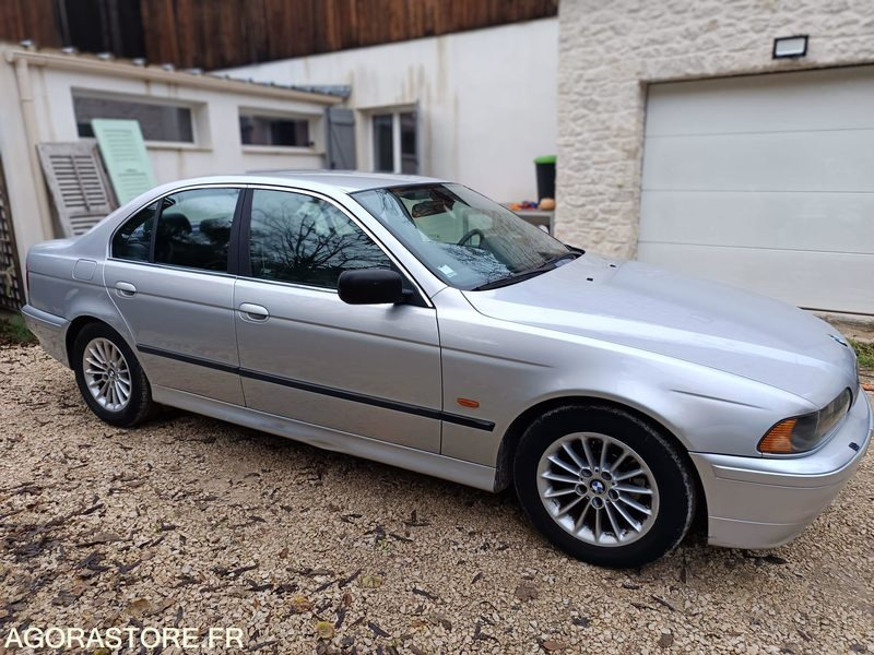 BMW SERIE 5 525i 2.5 i 192CH BOITE AUTOMATIQUE - 2001 - 212000KMS - Αυτοκίνητο: φωτογραφία 4 BMW SERIE 5 525i 2.5 i 192CH BOITE AUTOMATIQUE - 2001 - 212000KMS - Αυτοκίνητο: φωτογραφία 4