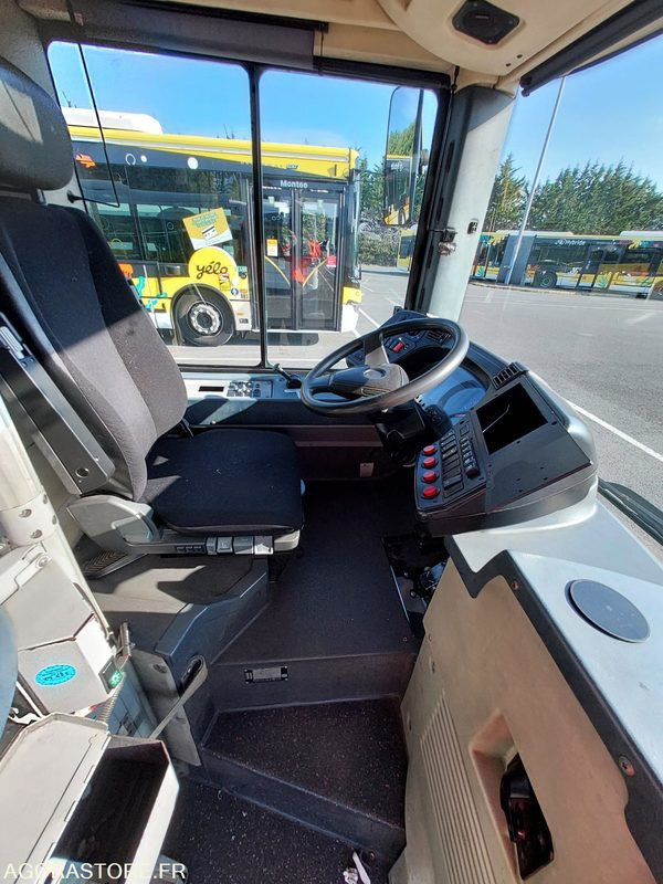 Bus HEULIEZ GX 427 AG842LZ 370 - Αρθρωτό λεωφορείο: φωτογραφία 5 Bus HEULIEZ GX 427 AG842LZ 370 - Αρθρωτό λεωφορείο: φωτογραφία 5