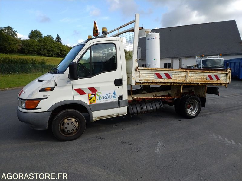 CAMION BENNE IVECO - EY413YY - 142000km - Όχημα με ανατρεπομενη καροτσα: φωτογραφία 1 CAMION BENNE IVECO - EY413YY - 142000km - Όχημα με ανατρεπομενη καροτσα: φωτογραφία 1