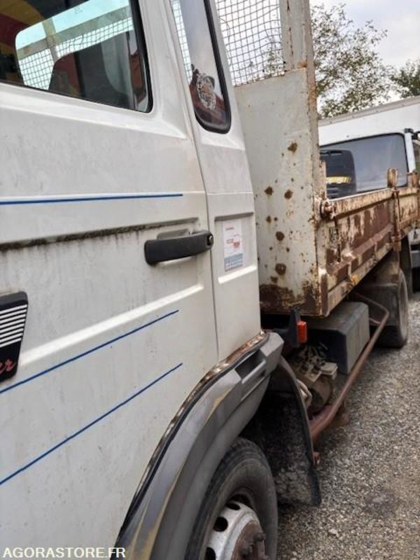 CAMION BENNE RENAULT S135 MIDLINER 1995 204000 KM - Φορτηγό ανατρεπόμενο: φωτογραφία 3 CAMION BENNE RENAULT S135 MIDLINER 1995 204000 KM - Φορτηγό ανατρεπόμενο: φωτογραφία 3