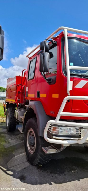 CAMION CITERNE FEUX FORET - RENAULT MIDLUM 220/12 - CM 806 JA - Φορτηγό: φωτογραφία 2 CAMION CITERNE FEUX FORET - RENAULT MIDLUM 220/12 - CM 806 JA - Φορτηγό: φωτογραφία 2