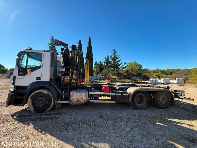 CAMION POLYBENNE GRUE IVECO MOTEUR HS - 390000km - 2014 - Φορτηγό φόρτωσης γάντζου: φωτογραφία 2 CAMION POLYBENNE GRUE IVECO MOTEUR HS - 390000km - 2014 - Φορτηγό φόρτωσης γάντζου: φωτογραφία 2