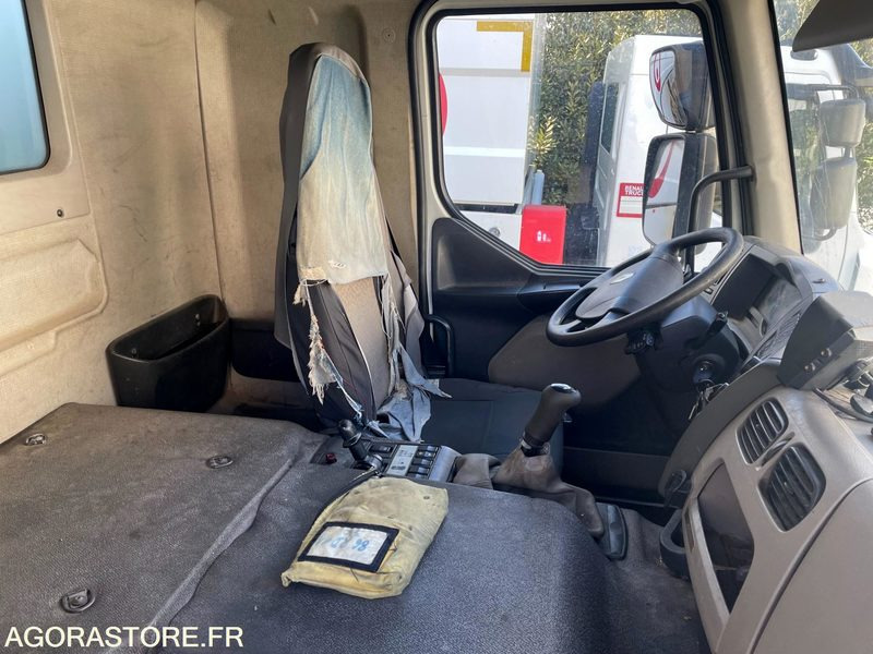 CAMION RENAULT19 HYDROCURER HUWER - 2018 / 341 258 KM - Όχημα εκκένωσης βόθρων: φωτογραφία 5 CAMION RENAULT19 HYDROCURER HUWER - 2018 / 341 258 KM - Όχημα εκκένωσης βόθρων: φωτογραφία 5