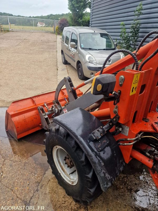 CHARGEUSE SUR PNEUS EVERUN ER08 EASY DIESEL 24CV - 2017 - 580 heures - Φορτωτής: φωτογραφία 4 CHARGEUSE SUR PNEUS EVERUN ER08 EASY DIESEL 24CV - 2017 - 580 heures - Φορτωτής: φωτογραφία 4