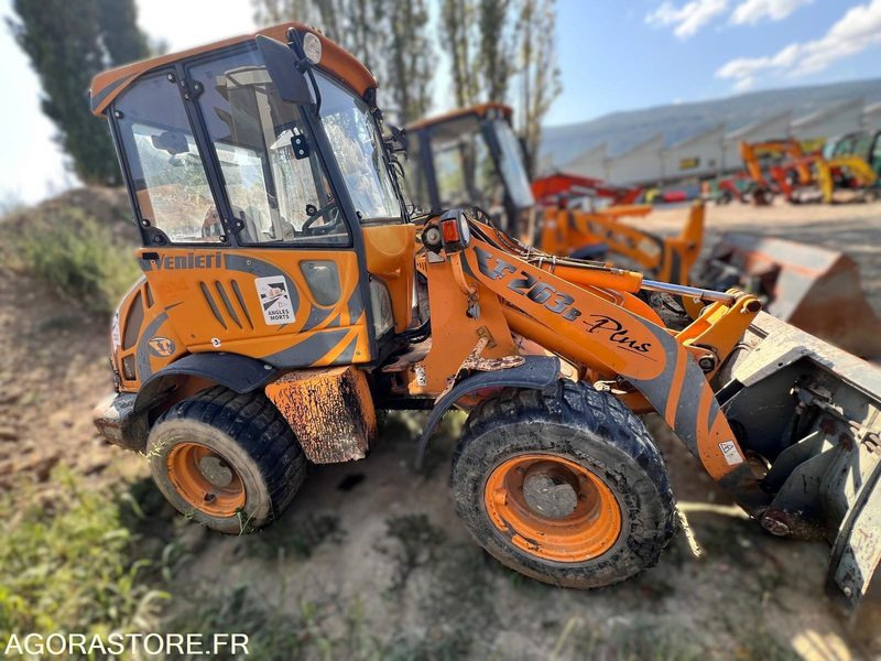 CHARGEUSE SUR PNEUS VENIERI 263B PLUS Année 2007 - 4860 heures - Φορτωτής: φωτογραφία 4 CHARGEUSE SUR PNEUS VENIERI 263B PLUS Année 2007 - 4860 heures - Φορτωτής: φωτογραφία 4