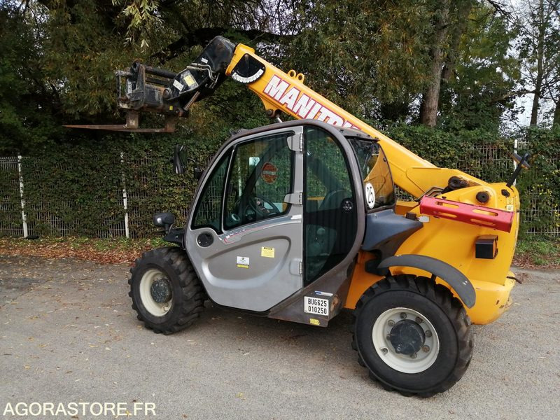 CHARIOT TELESCOPIQUE FIXE - MANITOU - 2.5 T - 2014 / 3910 HEURES - Τηλεσκοπικός φορτωτής: φωτογραφία 1 CHARIOT TELESCOPIQUE FIXE - MANITOU - 2.5 T - 2014 / 3910 HEURES - Τηλεσκοπικός φορτωτής: φωτογραφία 1