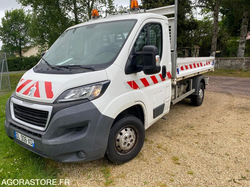 Camion benne Peugeot BOXER - 2014 - 70 000km - TURBO NEUF / PNEUS NEUFS - Όχημα με ανατρεπομενη καροτσα: φωτογραφία 1 Camion benne Peugeot BOXER - 2014 - 70 000km - TURBO NEUF / PNEUS NEUFS - Όχημα με ανατρεπομενη καροτσα: φωτογραφία 1