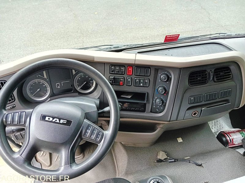 Camion citerne DAF LF310 - 2015 - 158 000km - SUV: φωτογραφία 4 Camion citerne DAF LF310 - 2015 - 158 000km - SUV: φωτογραφία 4