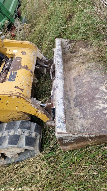 Chargeur compact CATERPILLAR 259B3 - YYZ00411 - 2011 - 3581h - Ερπυστριοφόρος μικρός φορτωτής: φωτογραφία 4 Chargeur compact CATERPILLAR 259B3 - YYZ00411 - 2011 - 3581h - Ερπυστριοφόρος μικρός φορτωτής: φωτογραφία 4