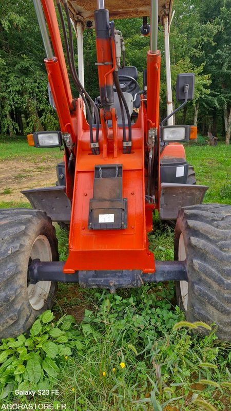 Chargeuse KUBOTA R520 - Φορτωτής: φωτογραφία 4 Chargeuse KUBOTA R520 - Φορτωτής: φωτογραφία 4