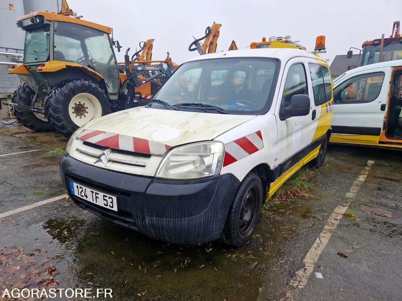 Citroën Berlingo - 124TF53 - Αυτοκίνητο: φωτογραφία 1 Citroën Berlingo - 124TF53 - Αυτοκίνητο: φωτογραφία 1