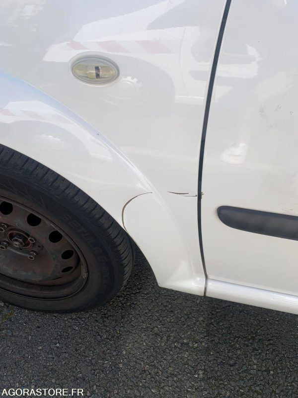 Citroen C 3 Phase 2 1.4 i GNV 75 cv 98446kms 2008 CT OK - Αυτοκίνητο: φωτογραφία 3 Citroen C 3 Phase 2 1.4 i GNV 75 cv 98446kms 2008 CT OK - Αυτοκίνητο: φωτογραφία 3