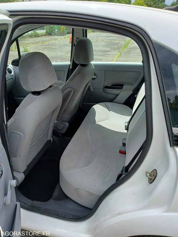 Citroën C3 (40607) - Αυτοκίνητο: φωτογραφία 3 Citroën C3 (40607) - Αυτοκίνητο: φωτογραφία 3