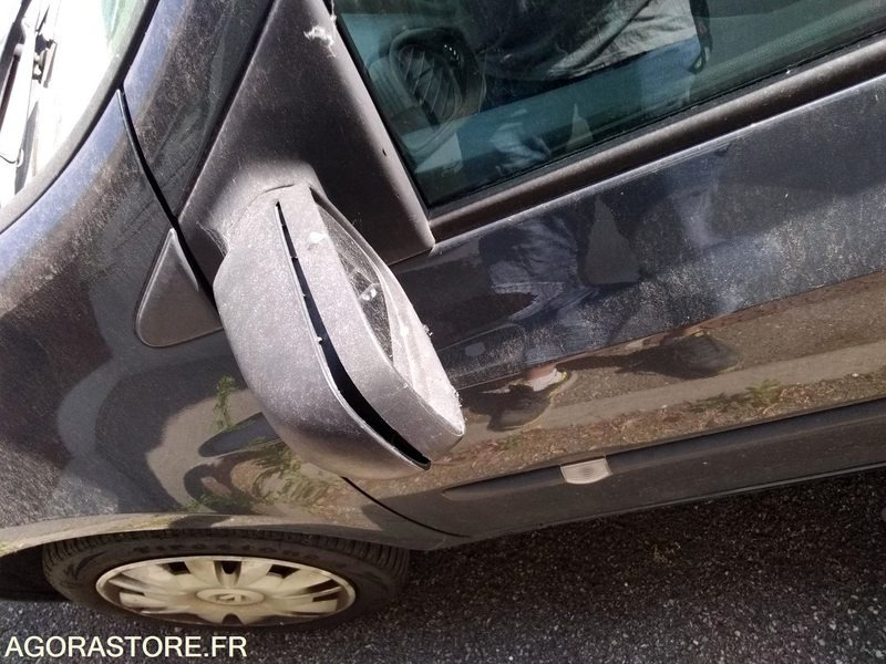 Clio 1.5 dci 1er main du 10.07.2007 131100kms type MRE5222EF558 - Αυτοκίνητο: φωτογραφία 3 Clio 1.5 dci 1er main du 10.07.2007 131100kms type MRE5222EF558 - Αυτοκίνητο: φωτογραφία 3