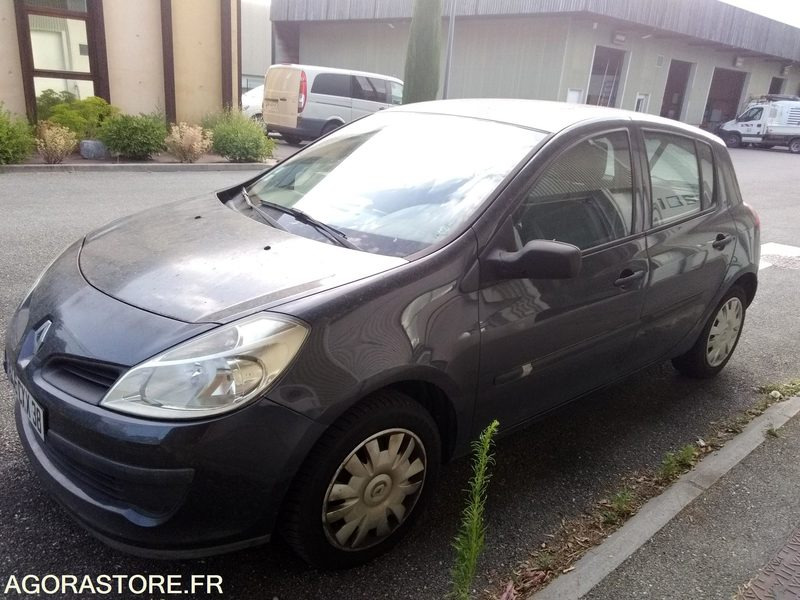 Clio 1.5 dci 1er main du 10.07.2007 131100kms type MRE5222EF558 - Αυτοκίνητο: φωτογραφία 1 Clio 1.5 dci 1er main du 10.07.2007 131100kms type MRE5222EF558 - Αυτοκίνητο: φωτογραφία 1