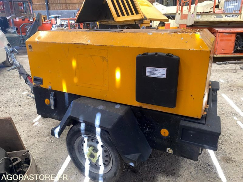 Compresseur de chantier 3.3m3 DOOSAN 7/31 - INGERSOLL RAND - Αεροσυμπιεστής: φωτογραφία 4 Compresseur de chantier 3.3m3 DOOSAN 7/31 - INGERSOLL RAND - Αεροσυμπιεστής: φωτογραφία 4