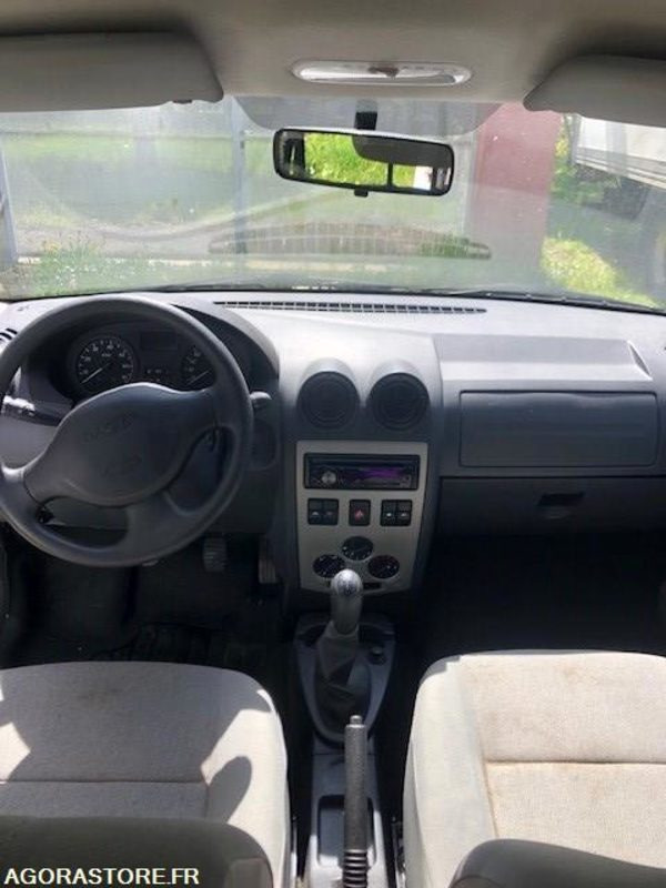 DACIA LOGAN - Αυτοκίνητο: φωτογραφία 5 DACIA LOGAN - Αυτοκίνητο: φωτογραφία 5