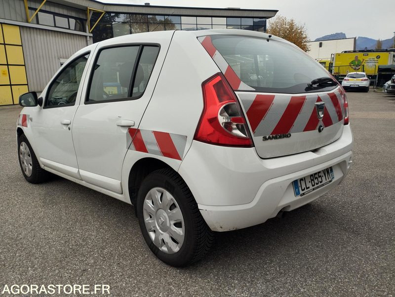 DACIA SANDERO_1.5 dCi eco2 90 cv _ CL-855-YM - Αυτοκίνητο: φωτογραφία 5 DACIA SANDERO_1.5 dCi eco2 90 cv _ CL-855-YM - Αυτοκίνητο: φωτογραφία 5