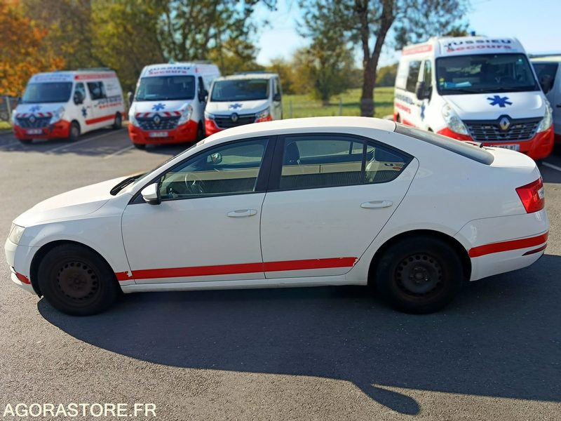 FB-734-ZZ - Non Roulant - SKODA OCTAVIA - VP - 285 055 Kms - Αυτοκίνητο: φωτογραφία 2 FB-734-ZZ - Non Roulant - SKODA OCTAVIA - VP - 285 055 Kms - Αυτοκίνητο: φωτογραφία 2