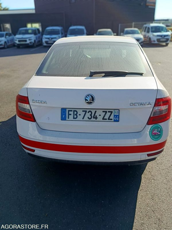FB-734-ZZ - Non Roulant - SKODA OCTAVIA - VP - 285 055 Kms - Αυτοκίνητο: φωτογραφία 4 FB-734-ZZ - Non Roulant - SKODA OCTAVIA - VP - 285 055 Kms - Αυτοκίνητο: φωτογραφία 4
