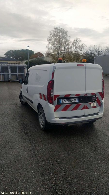 FIAT DOBLO - 2017 - 110593KM - EN986HM - Μικρό βαν: φωτογραφία 4 FIAT DOBLO - 2017 - 110593KM - EN986HM - Μικρό βαν: φωτογραφία 4