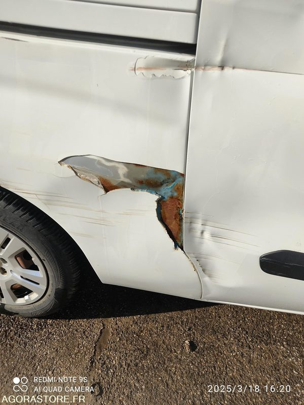 FIAT DOBLO Frigorifique - 2016 - 158691KMS - Μικρό βαν: φωτογραφία 4 FIAT DOBLO Frigorifique - 2016 - 158691KMS - Μικρό βαν: φωτογραφία 4